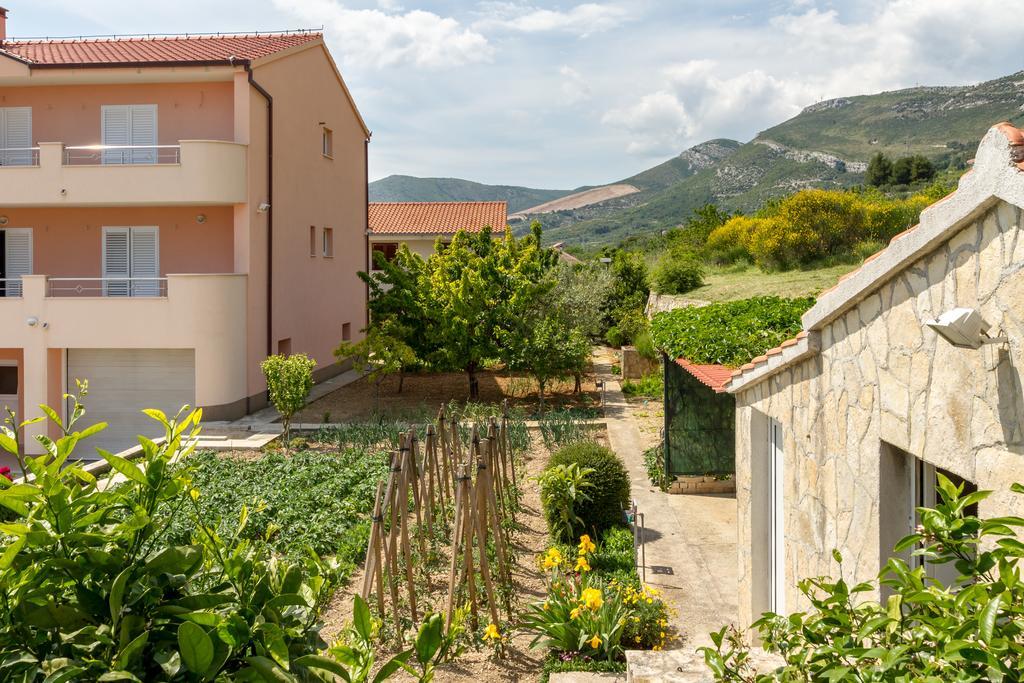 Panorama Holidays Kaštel Stari Extérieur photo