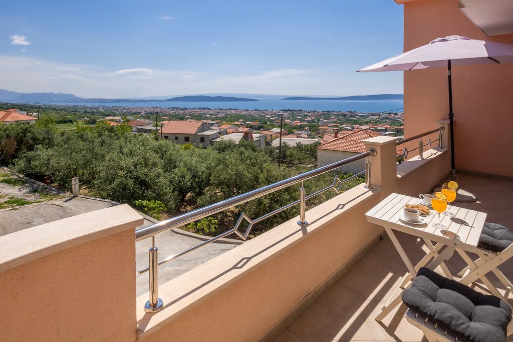 Panorama Holidays Kaštel Stari Extérieur photo
