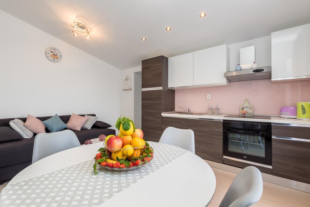 Panorama Holidays Kaštel Stari Extérieur photo