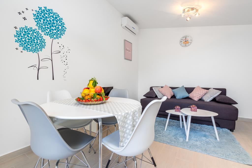 Panorama Holidays Kaštel Stari Extérieur photo